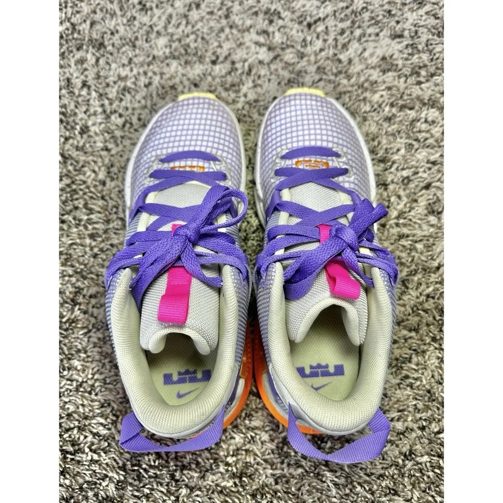 Nike LeBron Witness 7 GS Youth Basketball Shoes Size 4.5Y / 6W Purple Orange